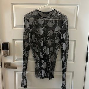 Fishnet skeleton print stretchy shirt. Worn once for vampire costume 🧛‍♀️